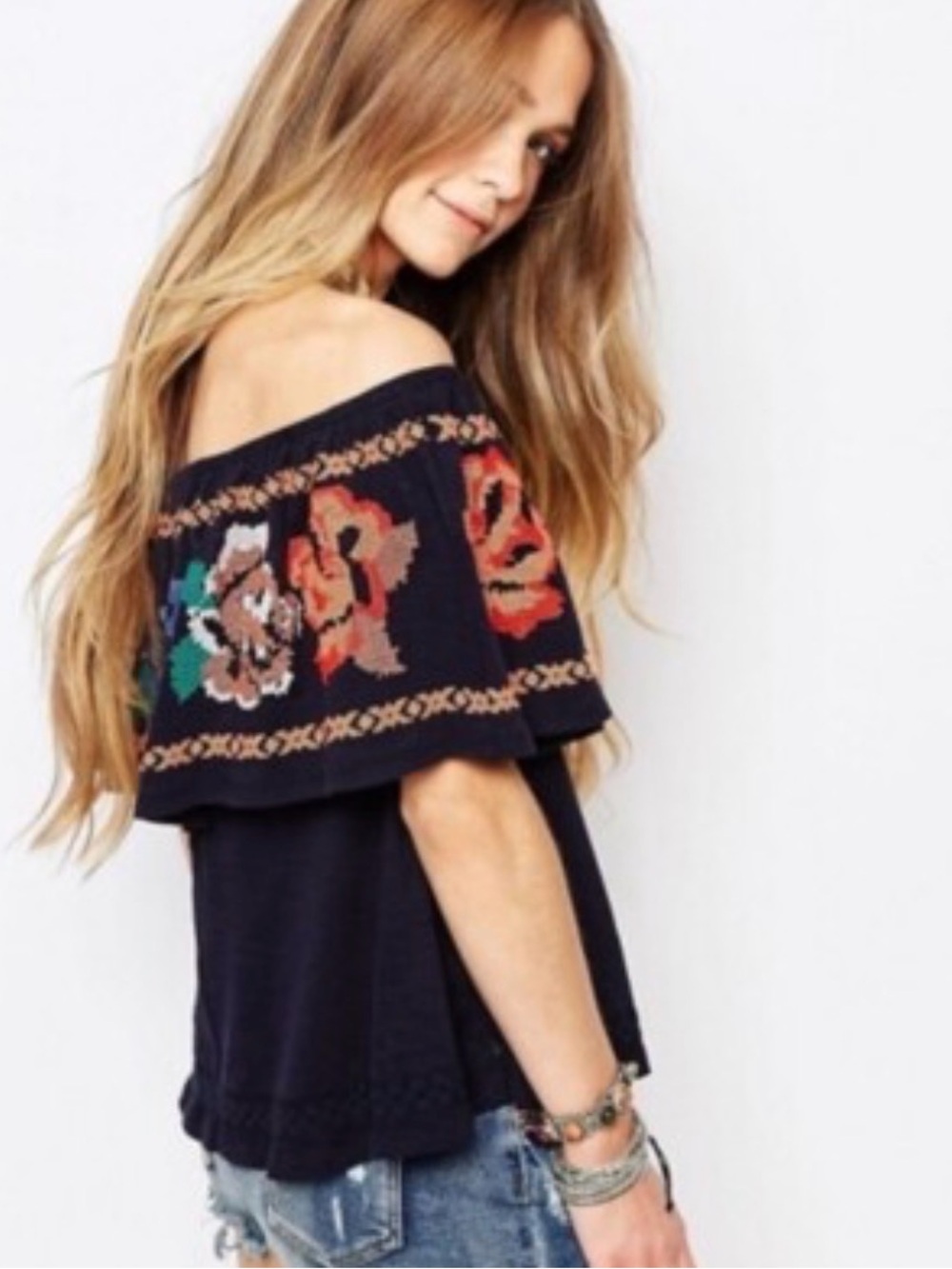 Free People Dreamy Embroidered ⭐️